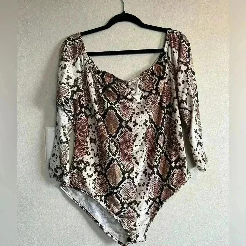 Boohoo bodysuit